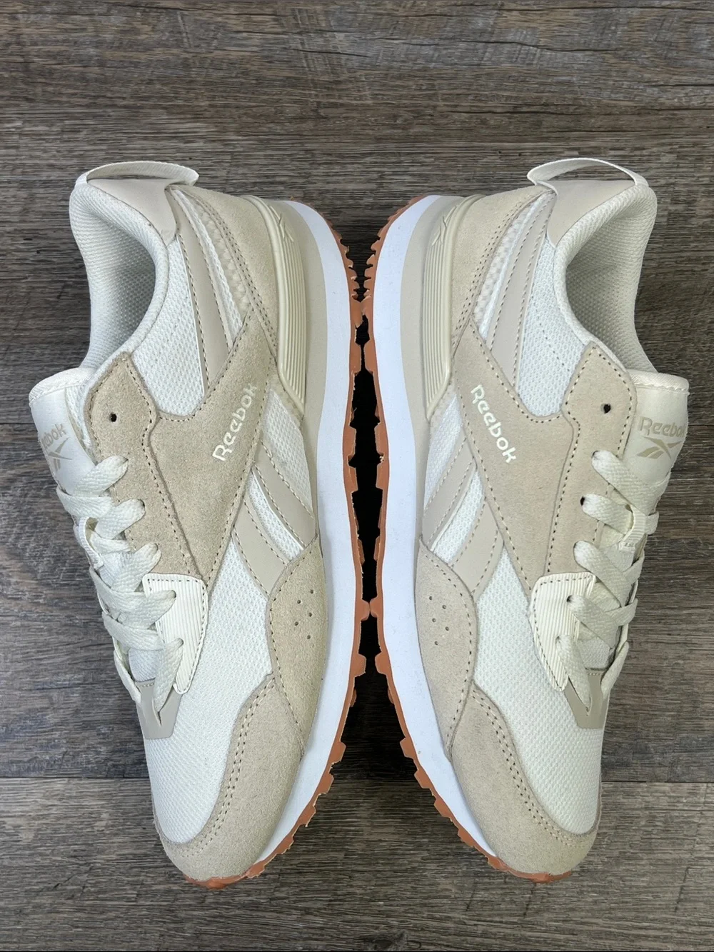 Reebok Classic Leather LTD Sneakers Chalk Beige Gum Women’s Size 7.5